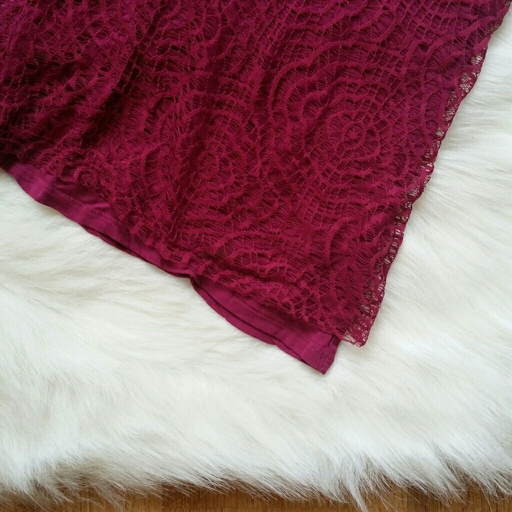 Lauren Conrad Flowy Raspberry Tank Top - Picture 3 of 4